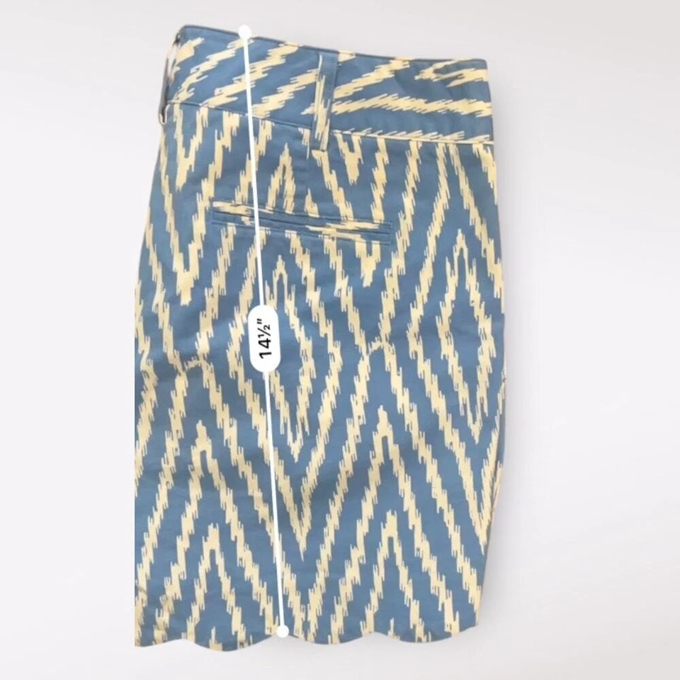 Pantalones cortos festoneados con estampado de diamantes J. McLaughlin para mujer talla 4 azul blanco Foto 3 de 4