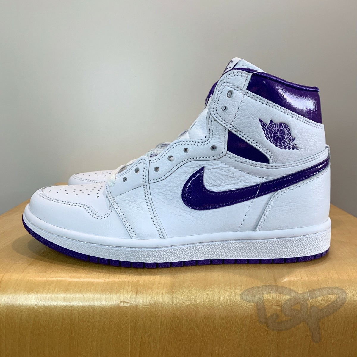 Nike Air Jordan 1 Retro High OG WMNS Court Purple Women's