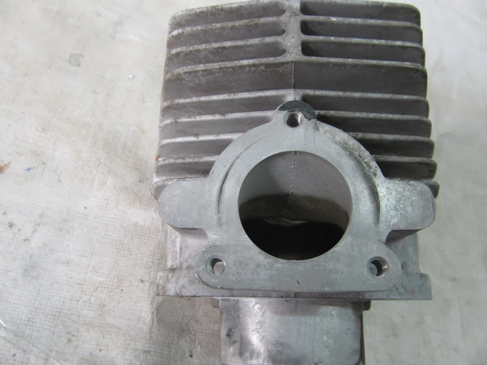 Arctic Cat Sno Pro Z 440 2003 cilindro de aire acondicionado Foto 3 de 4