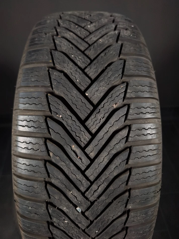 4 Winterräder 205 50 R17 Mercedes A B CLA Klasse W176 W246 C117 17" Alufelgen - Bild 3 von 4