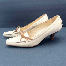 Tods Vintage White Patent Leather Loafer Pumps Heels IT 38 US 8 Bow