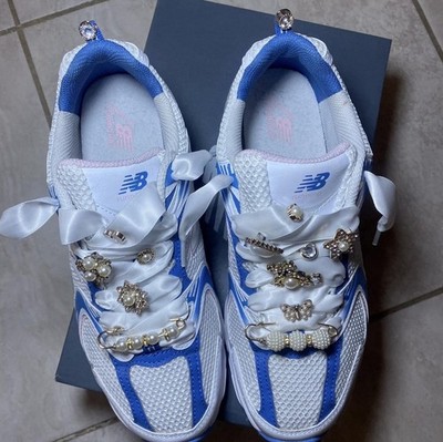 New balance 530 sneakers Comes with original laces Only worn once Women size 9.5