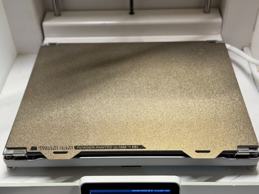 Ultimaker S5 R2 3D Printer - w/ Extra PEI build plate