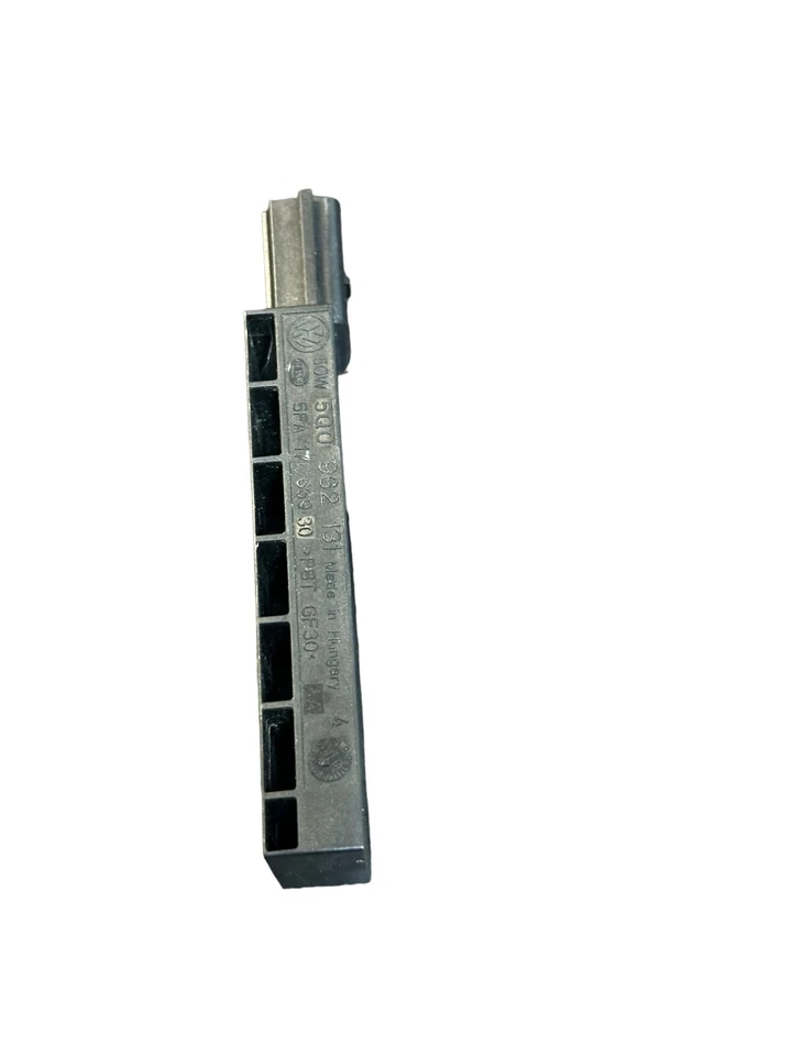 Módulo receptor de entrada sin llave Audi A3 E-Tron 2015-2019 OEM Foto 3 de 4