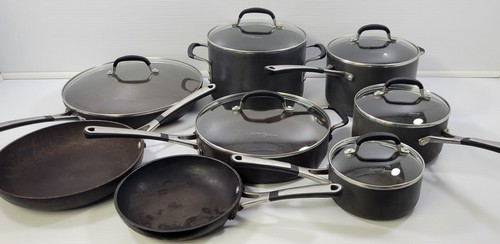 *A) Simply Calphalon 8-teiliges Topf und Pfanne Anbraten mit Deckel Set - Bild 2 von 20