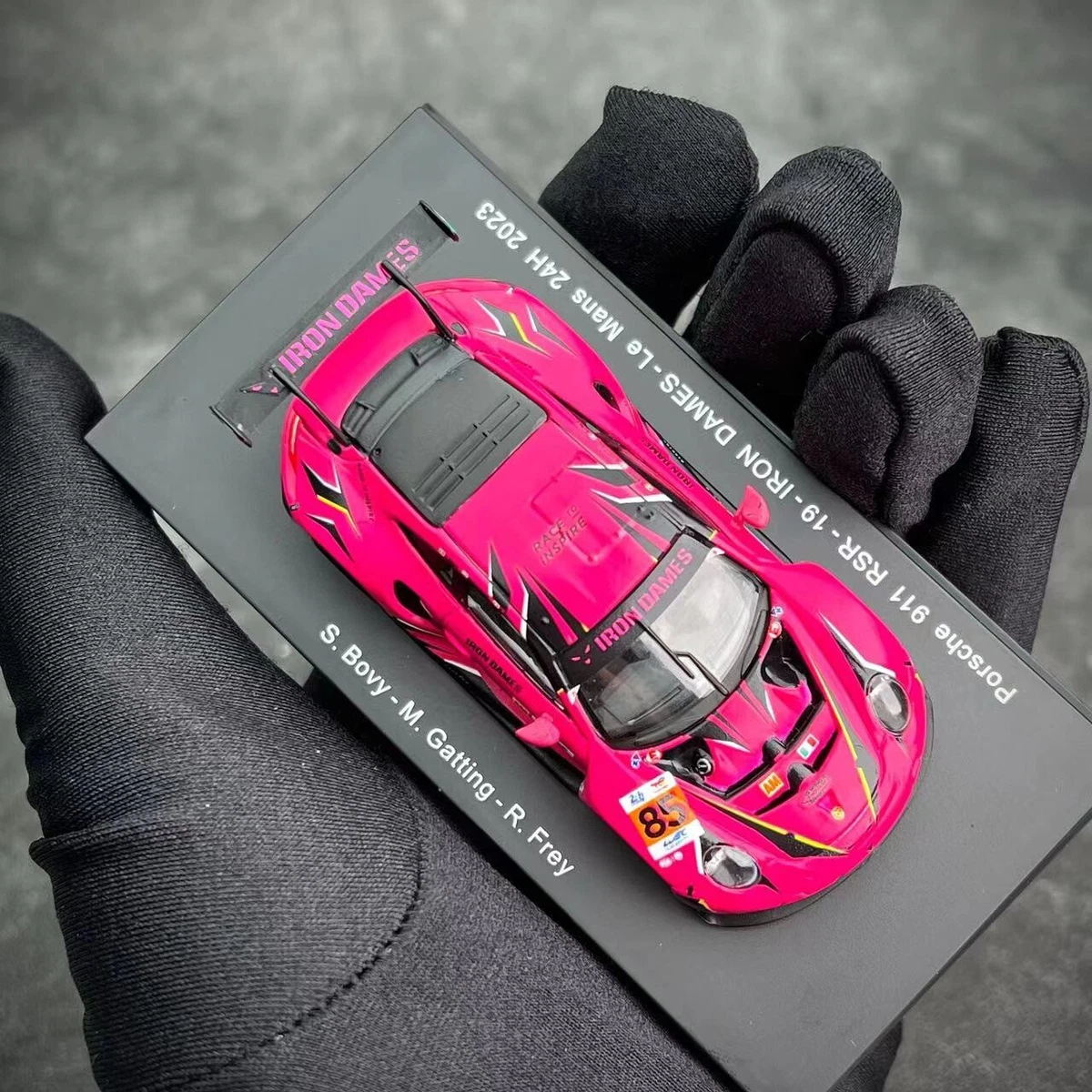 Spark 1/64 Porsche 911 RSR-19 Iron Dames Team #85 2023 Le Spark 1/64 Porsche 911 RSR-19 Iron Dames Team #85 2023 Le