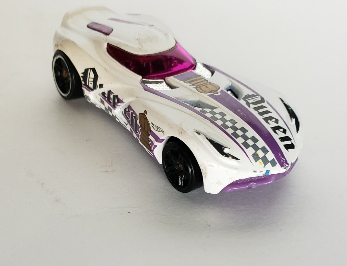 Hot Wheels Mattel BDD03 Toy Car Racing Cyber Vehicle Sports