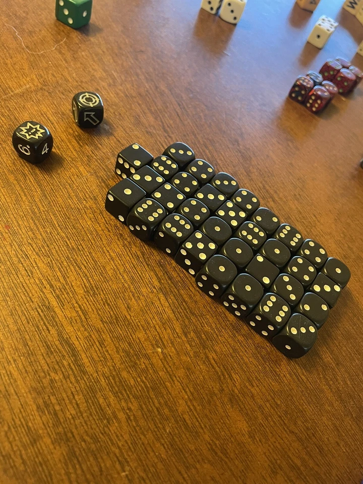 Lote de dados gigantes, magia, xadrez, gamão, lote de dados Pokemon - Imagem 4 de 4