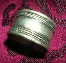 Très Beau Large Bague Pour Hommes En Argent Du Tibet Du Népal 13mm
