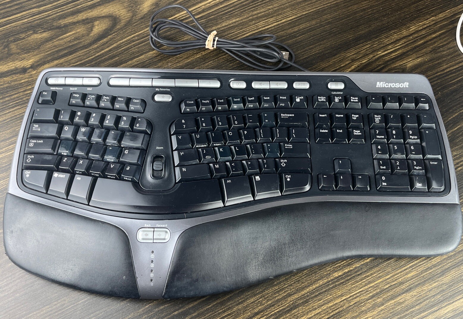 Microsoft Natural Ergonomic USB Wired Keyboard 4000 V1.0 Black KU-0462 Tested