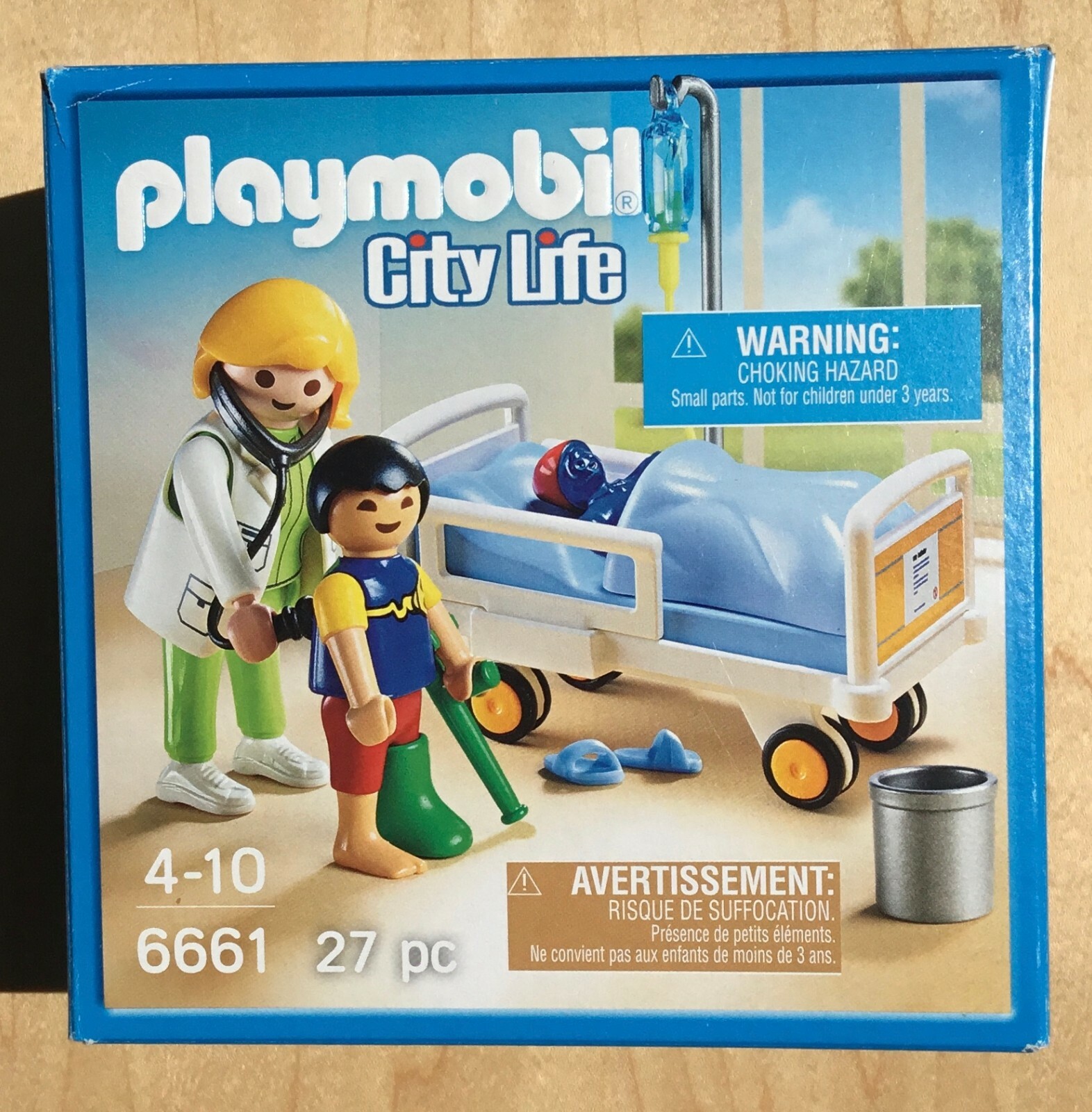 playmobil doctor with child