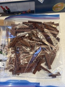 LEGO Creator Expert 10218 Pet Shop &ndash; 100% Complete w/ Minifigs, Box & Manuals