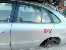 Porte arrière et accessoires Mazda 626