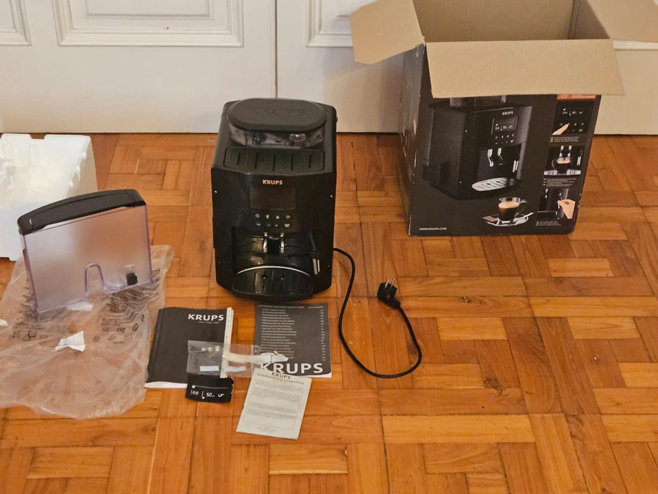 KRUPS EA815070 Cafetera/ PARA REPARAR  / CON CAJA ORIG + Depósito extra nuevo - Imagen 3 de 4