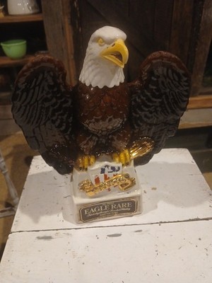1980 Vintage Eagle Rare Bourbon Decanter Bald Eagle No.2