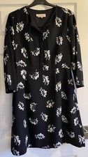 Hobbs London Women's Dress Navy Blue With White Leaves Size 12 Side zip.Pockets