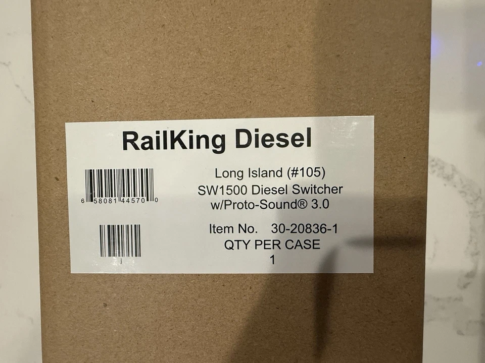 MTH 30-20836-1 SW1500 DIESEL SWITCHER W/PROTO-SOUND 3, LONG ISLAND (R-W-B) #105 - Image 2 of 4