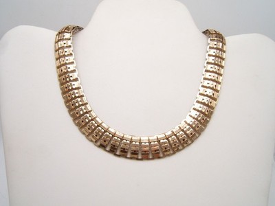 VTG CORO LINK NECKLACE GOLD TONE 16  LONG 5/8  WIDE