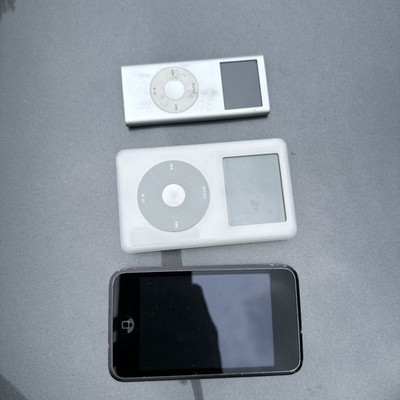 Apple iPod MP3 Player 20GB / iPod 8GB / iPod 2GB Lot of 3 Tested Working