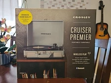 NEW Crosley Cruiser Premier Vinyl Record Player Speakers & Wireless Bluetooth