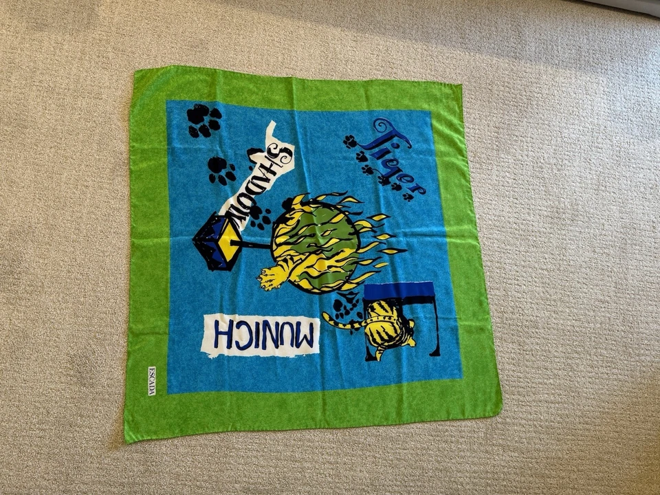 RARO Escada Tiger Shadow Munich Vintage Años 80 Diseñador Bufanda de Seda con 34"x 34" Foto 2 de 4