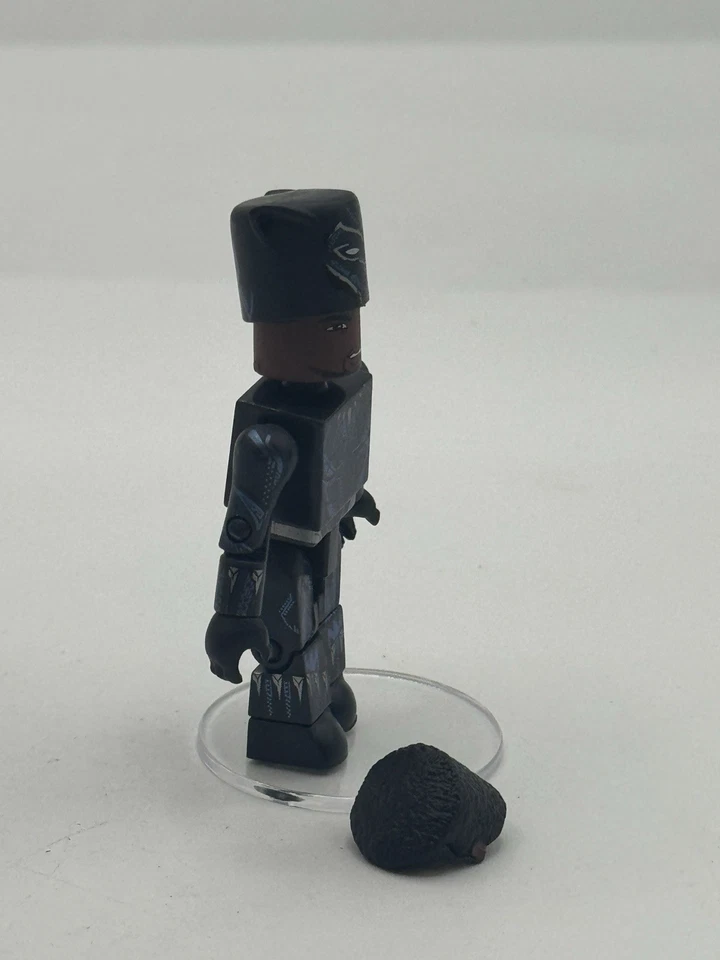 Figura Diamond DST Marvel Minimates Black Panther Walgreens Wave Powered-Up 2.5" Foto 4 de 4