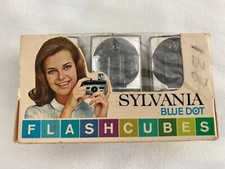 Vintage Sylvania Westinghouse Blue Dot Flashcubes -9 cubes/12 Flashes,4 singles