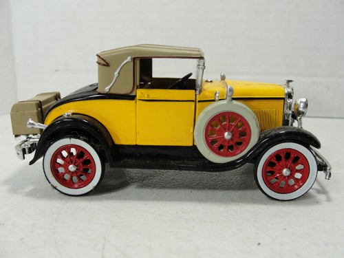 National Motor Museum Mint 1929 Ford Model 68A Cabriolet - Picture 3 of 7
