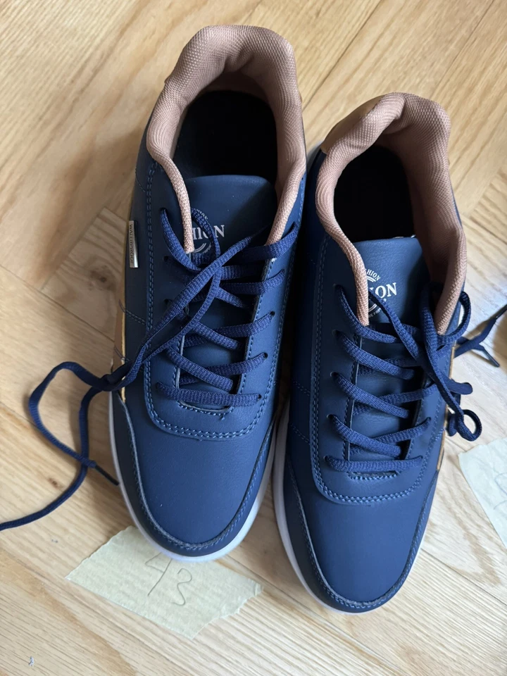 Schuh Schnürrschuh, gore tex Unisex Damen Herren Gr: 43, Neu!