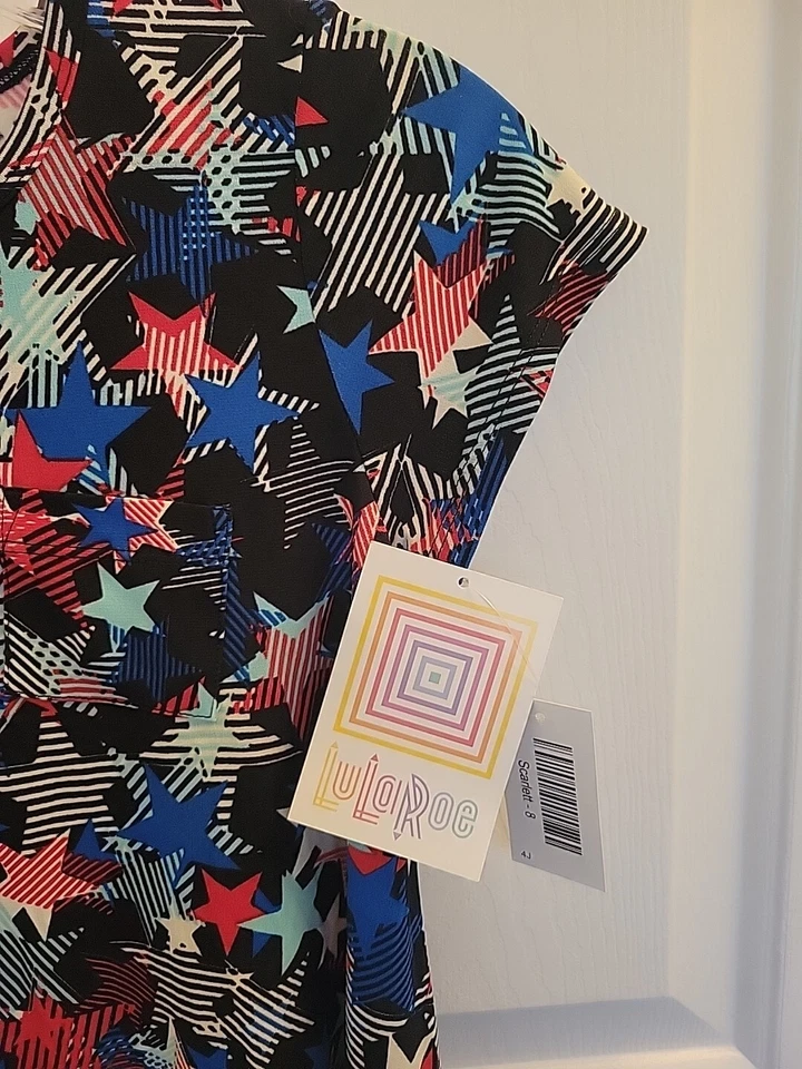 Vestido LuLaRoe Scarlett 4 de julio nuevo con etiquetas para niña talla 8 rojo blanco azul patrón de estrellas Foto 4 de 4