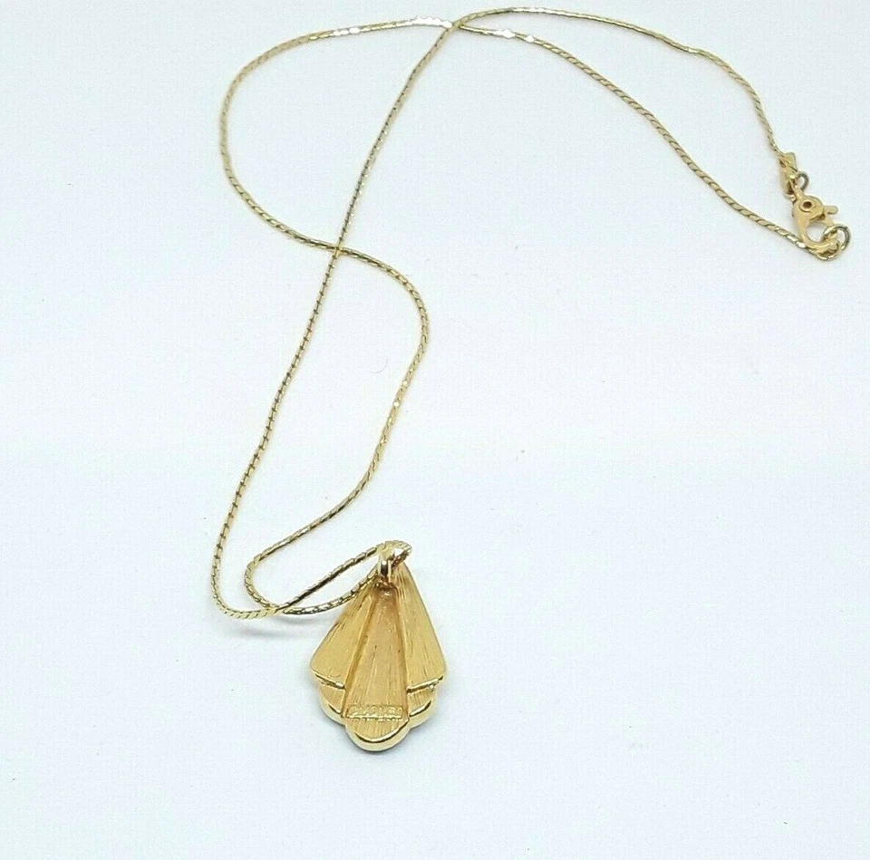 Monet Mujer Imitación Rubí Rojo Estrás Lágrima Colgante 16" Cadena Collar Usado en Excelente Condición Foto 4 de 4