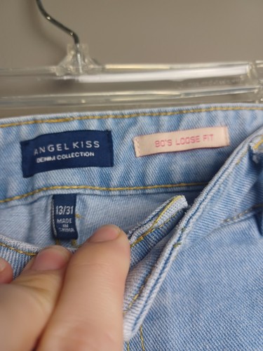 Angel Kiss Denim Collection 90s Loose Fit Jeans Juniors Size 13/31 High Rise - Picture 5 of 8