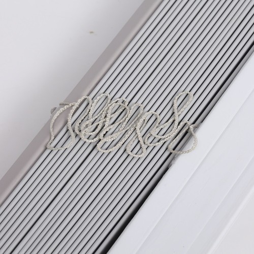 TENDE FINTO LEGNO NASTRO E CORDA PER TENDE VENEZIANE LAMELLE 50 MM TAGLIABILI - Foto 11 di 29