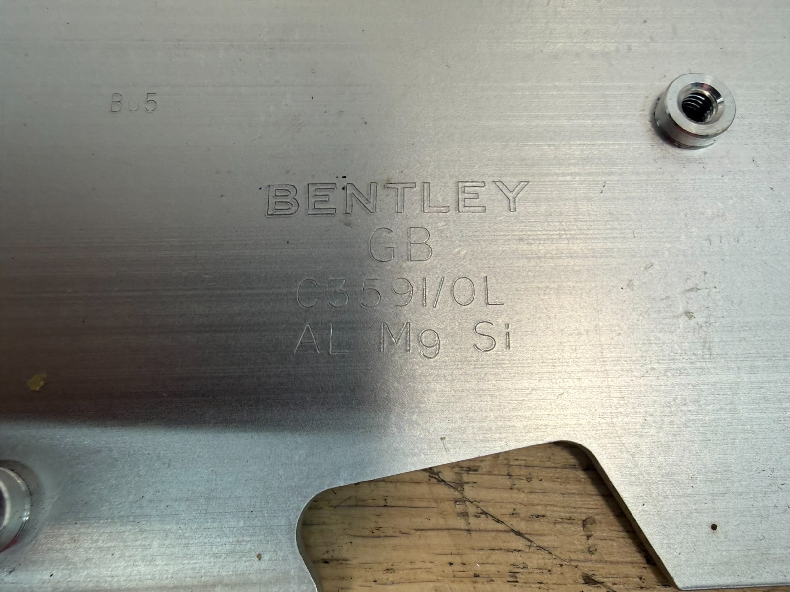 2013 BENTLEY CONTINENTAL GT OEM REAR LEFT QUARTER WINDOW GLASS