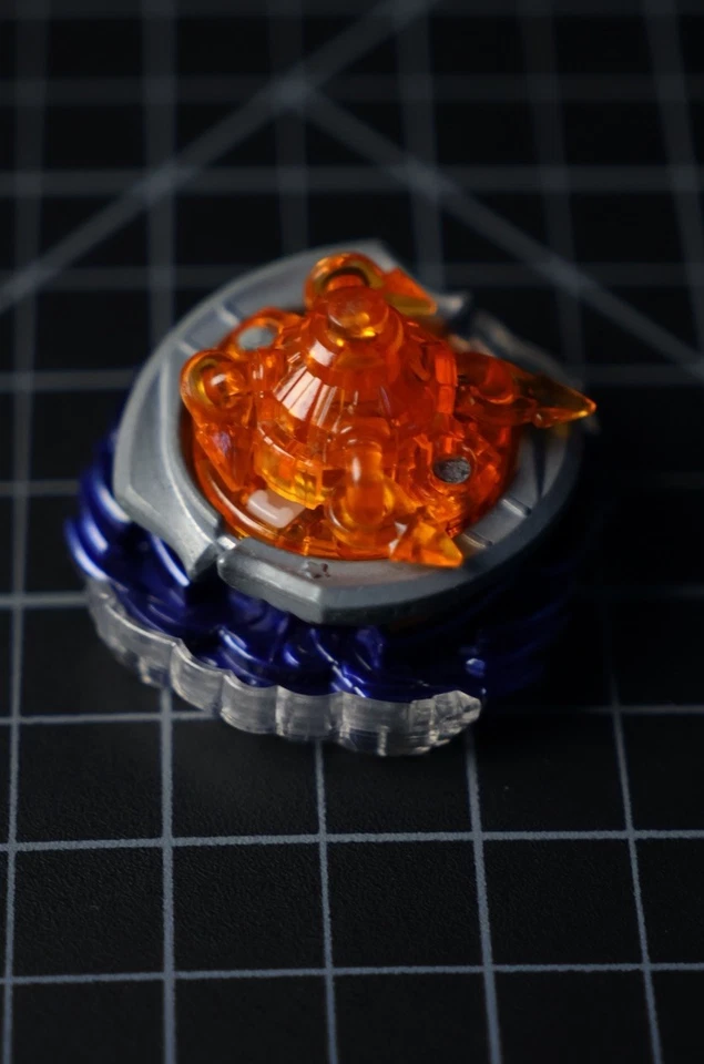 Holy Horusood Upper Claw B-44 Beyblade Burst Takara Tomy #2 J Foto 2 de 2