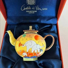 Charlotte di Vita Collection London mini teapot "New World Symphony" enamel