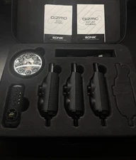 Sonik Gizmo V1 Bite Alarm Set Of 3 + Receiver  & Bivvy Light Fishing Carp