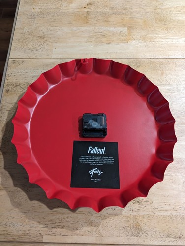 ThinkGeek Just Funky Fallout Nuka Cola Bottle Cap Clock - Picture 2 of 3