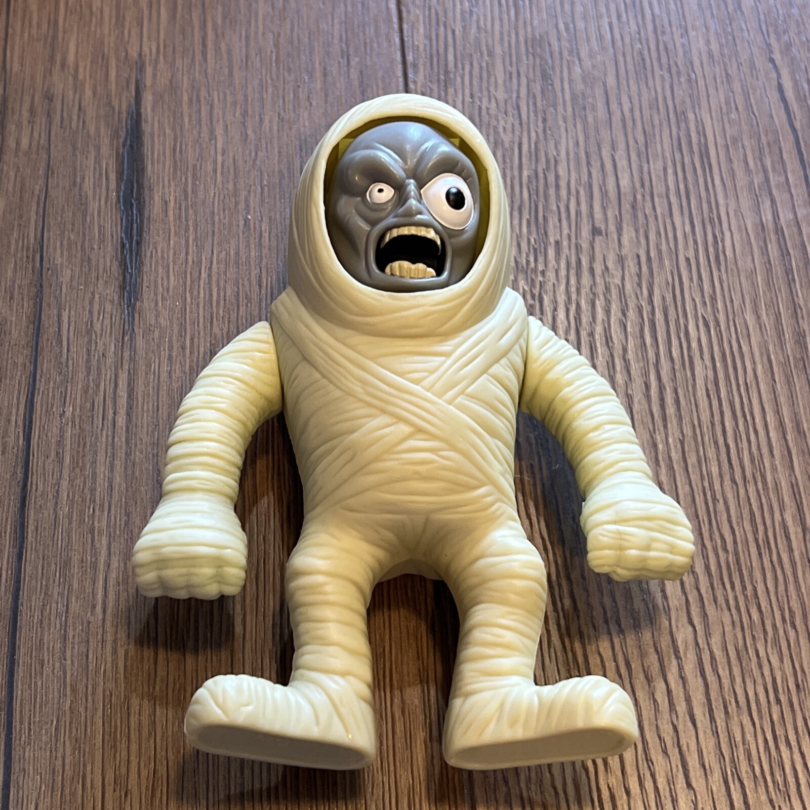 2003 STRETCH SCREAMERS 1 MUMMY by Toy Quest McDonald's Halloween Happy