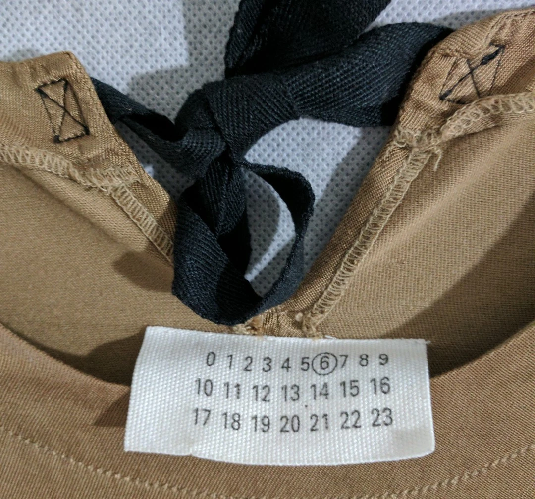 Abito Maison Margiela 6 vintage pre MM6 oro lucido cravatta taglia 40