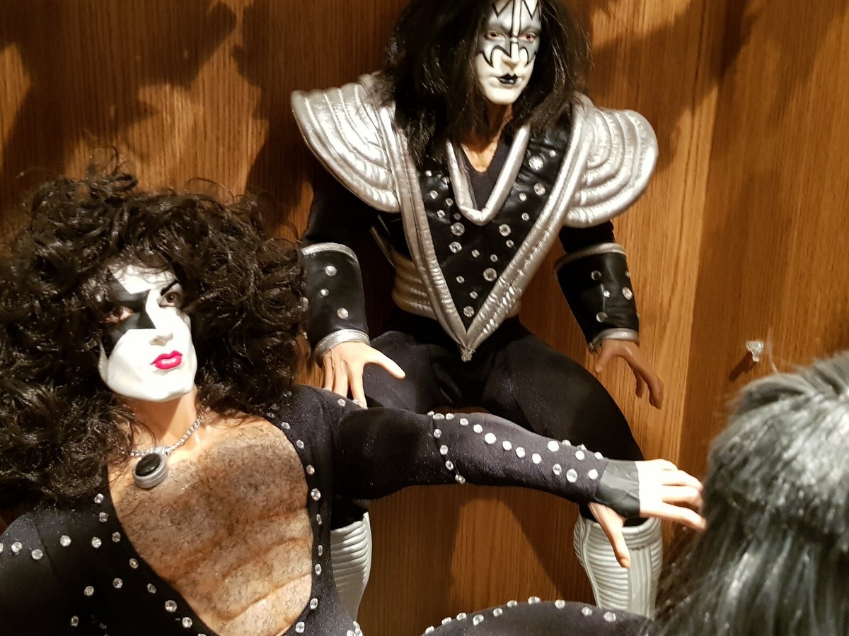 KISS RARE SET OF 8 60cm FIGURES DESTROYER and LOVE GUN