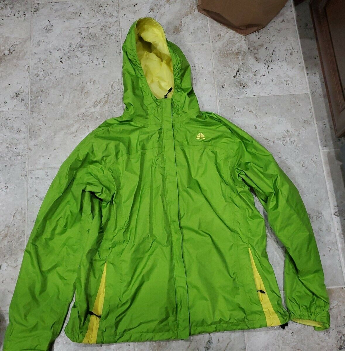 VINTAGE Nike ACG Outer Layer 3 Storm Fit Hooded Nylon Jacket VINTAGE Nike ACG Outer Layer 3 Storm Fit Hooded Nylon Jacket