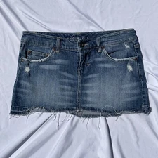 Celebrity Pink Women's Junior's Denim Mini Skirt Stretch Rhinestone Accent Sz. 7