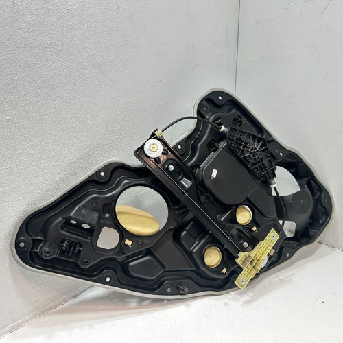 2014-2023 Jeep Cherokee Rear Right Door Window Regulator Carrier Plate Panel OEM - Picture 6 of 7