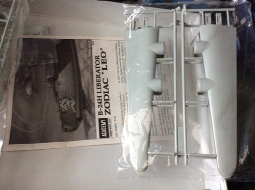 Academy - 1/72 - ZODIAC B-24H LEO (Limited Edition) - #2172 - Opened Box-Seal.co - Picture 16 of 19