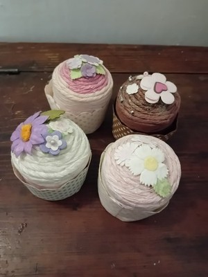 Geschenkboxen in Form einer Süßigkeit