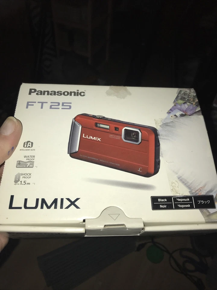 Panasonic LUMIX DMC-FT25/DMC-TS25 16.1MP Digitalkamera - Schwarz, Foto 1 von 4