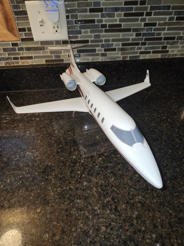 PACMIN Learjet 60 Bombardier Raytheon Desktop Model Jet Display
