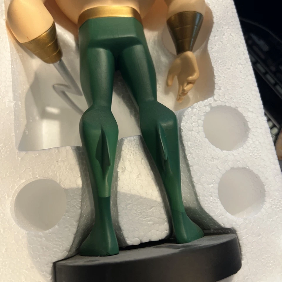 AQUAMAN MARQUETTE JUSTICE LEAGUE THE ANIMATED SERIES DC EDIÇÃO LIMITADA DIRETA  - Imagem 3 de 4