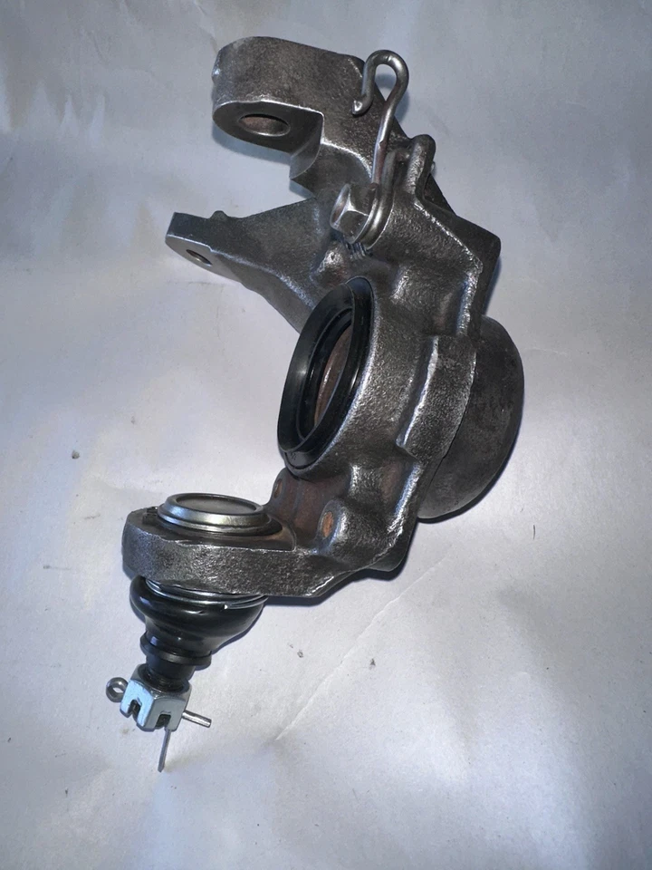 1998-2004 (REBUILT) Honda Foreman TRX450 Front Left Knuckle Assembly - Image 2 of 4